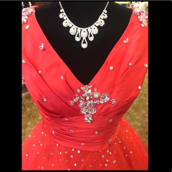 Little short dress - Picture 2 of 3